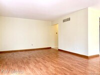 666 E Fox Hills Dr photo'