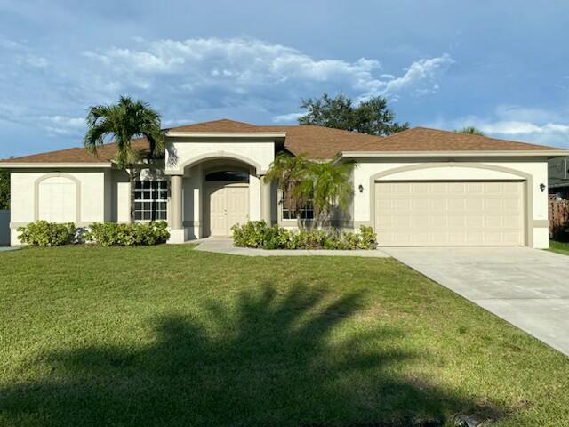 2357 SW Norton St in Port St. Lucie, FL - Building Photo