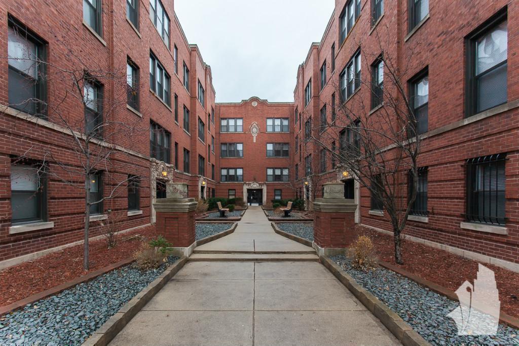 3517 N Racine Ave, Unit 3521-n2 in Chicago, IL - Building Photo