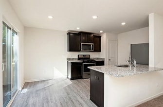 1026 White Tail Ln in Montrose, MN - Building Photo - Building Photo