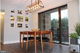 11305 Commonwealth Dr-Unit -104 in Rockville, MD - Building Photo - Building Photo