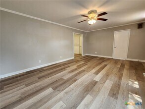 564 Laurel Ln in New Braunfels, TX - Building Photo - Building Photo