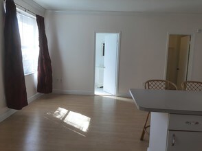 1502 Jefferson Ave, Unit 205 in Miami Beach, FL - Foto de edificio - Building Photo