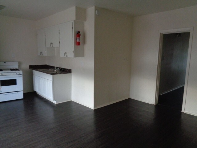 864 E Chandler Blvd in Chandler, AZ - Foto de edificio - Building Photo