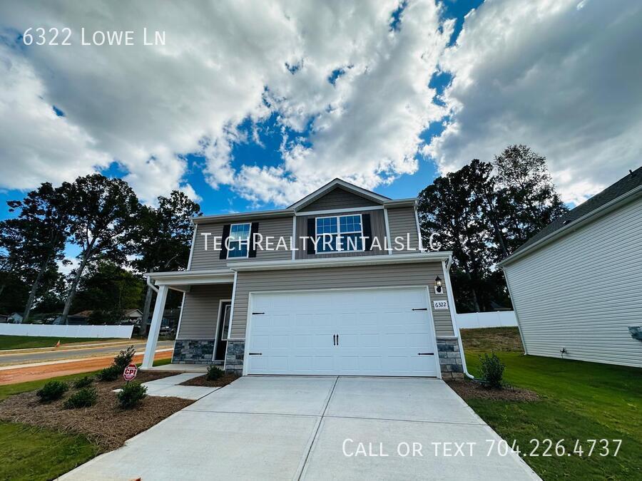 6322 Lowe Ln in Charlotte, NC - Building Photo