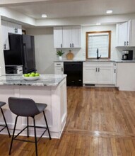 11 Meadow St in Westfield, MA - Building Photo - Building Photo