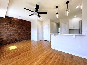 6 Moreland St, Unit #4 in Boston, MA - Building Photo - Building Photo