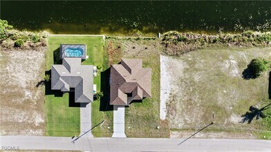 2516 NW 25th Terrace in Cape Coral, FL - Building Photo - Building Photo
