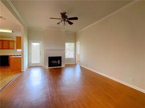110 Little Lake Rd in Hutto, TX - Building Photo - Building Photo