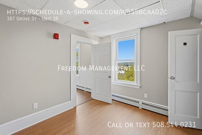 387 Grove St in Woonsocket, RI - Building Photo - Building Photo