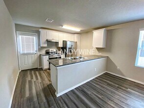 7018 Winding Shelf in San Antonio, TX - Building Photo - Building Photo