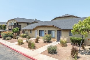 Riverdale Apartments in Hemet, CA - Building Photo