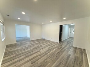 3055 Branch Dr in Holladay, UT - Building Photo - Building Photo