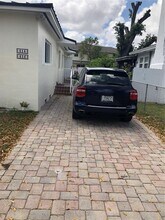 416 NW 35th Ave in Miami, FL - Building Photo - Building Photo
