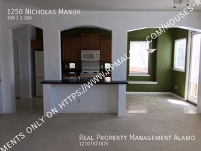 1250 Nicholas Mnr in San Antonio, TX - Building Photo - Building Photo