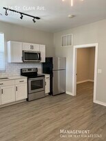 326 St Clair Ave in Columbus, OH - Building Photo