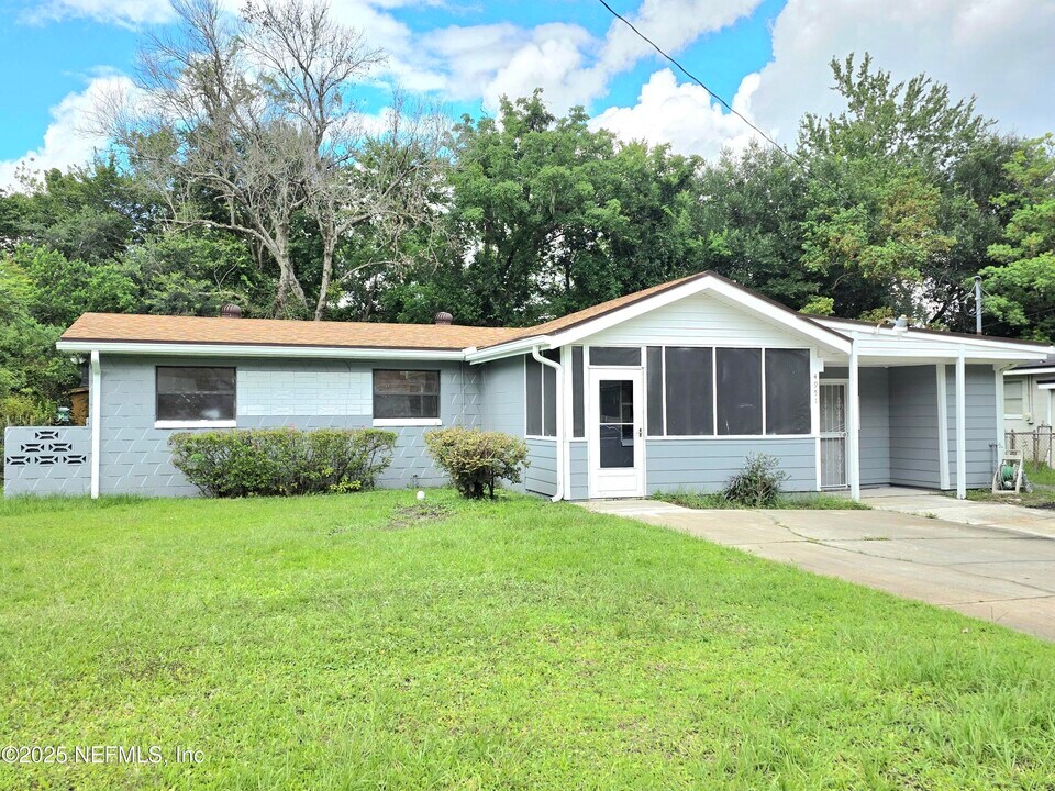 4951 Dallen Lea Dr in Jacksonville, FL - Building Photo
