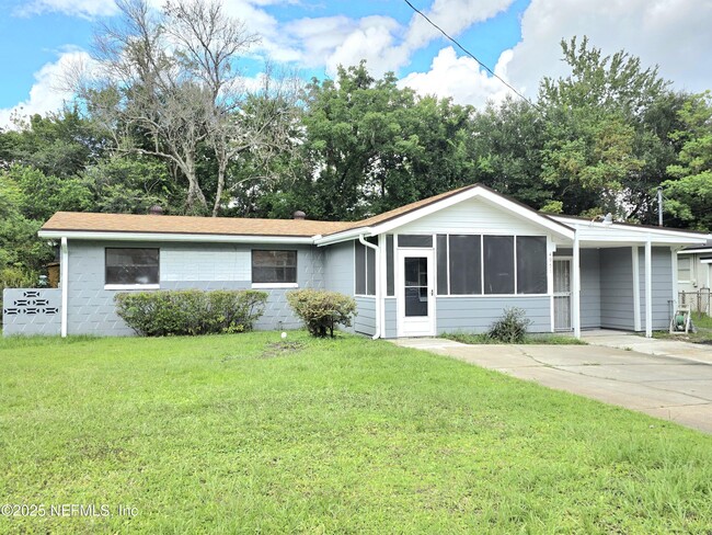 property at 4951 Dallen Lea Dr