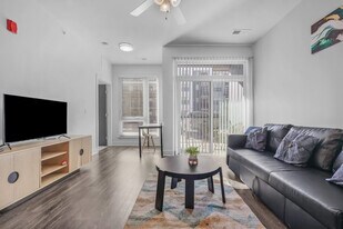 8510 Westfield Blvd in Indianapolis, IN - Building Photo