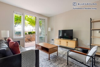 5684 Bay St in Emeryville, CA - Building Photo - Building Photo