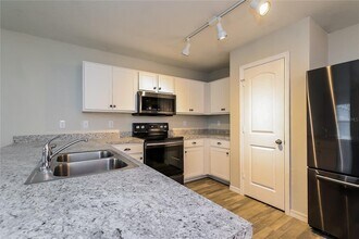 231 Begonia Ln in Poinciana, FL - Building Photo - Building Photo