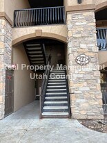 581 S 2220 W in Pleasant Grove, UT - Building Photo