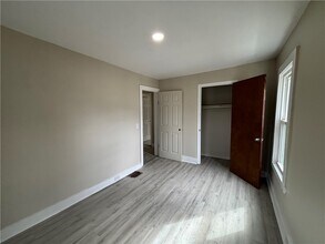 373-375-375 Diven Ave in Elmira, NY - Building Photo - Building Photo