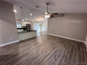 326 W Bolero Pl in Citrus Springs, FL - Building Photo - Building Photo