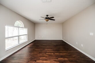 17006 Torvest Ct in Land O Lakes, FL - Building Photo - Building Photo