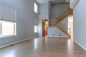 4225 Henry Way in Northbrook, IL - Building Photo - Building Photo