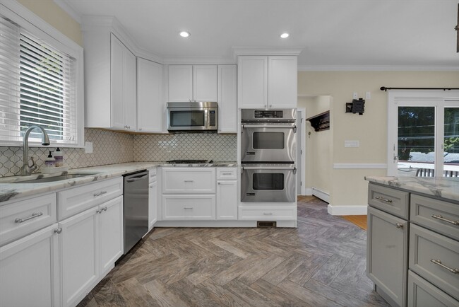 184 William St in Stoneham, MA - Building Photo - Building Photo