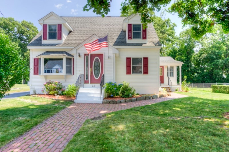 20 Falcon St in Worcester, MA - Foto de edificio