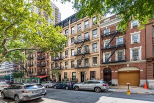 162-164 E 82nd St in New York, NY - Building Photo