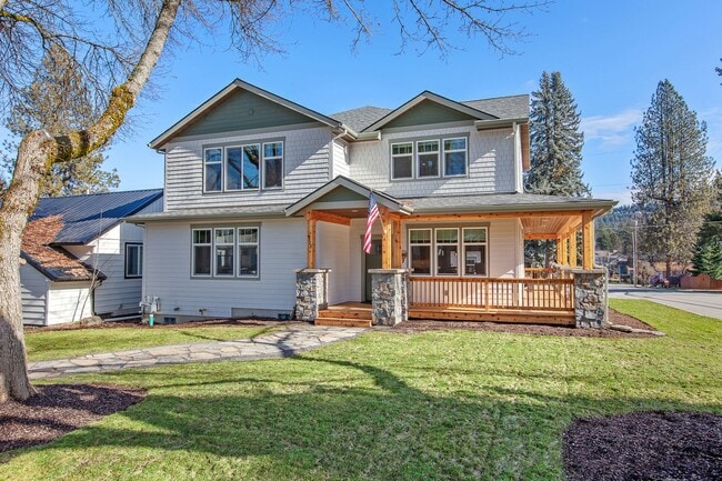 property at 328 S 16th St