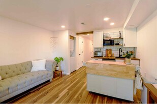 2080 Oakcrest Cir in Castle Rock, CO - Building Photo