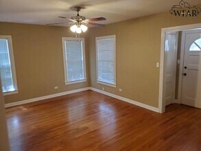 1807 Dayton Ave in Wichita Falls, TX - Building Photo - Building Photo