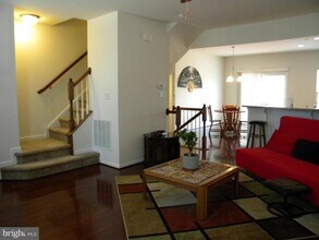 652 E Chestnut St in Souderton, PA - Building Photo - Building Photo