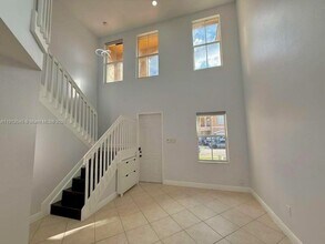 922 NW 134th Ave in Pembroke Pines, FL - Building Photo - Building Photo