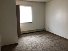 510 S Van Buren St in Iowa City, IA - Building Photo - Building Photo