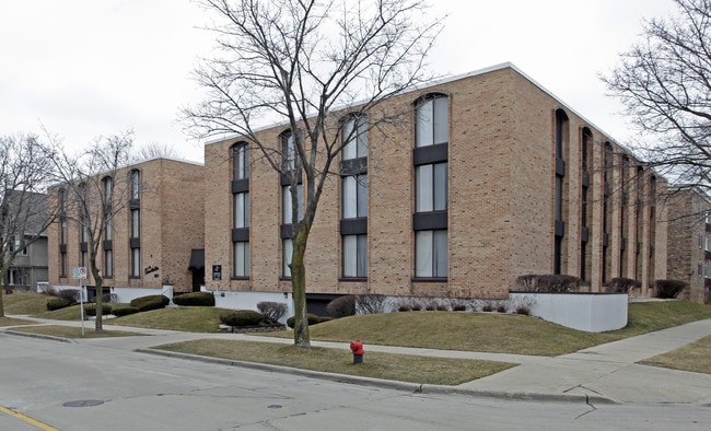 Candlelite Apartments