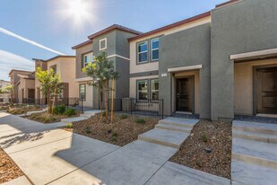 7372 Raimee Brk St in North Las Vegas, NV - Building Photo
