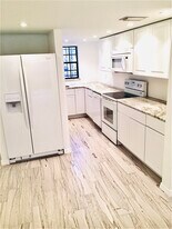 625 Halifax N Ave, Unit 31 in Daytona Beach, FL - Building Photo