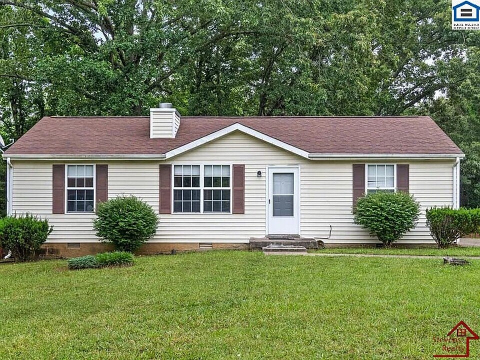 1907 Roan Dr in Clarksville, TN - Building Photo