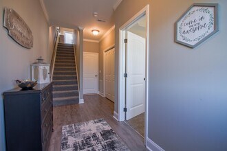 169 Dundee Dr in Clarksville, TN - Foto de edificio - Building Photo