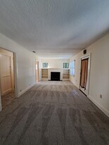 124 N Lincoln St in Burbank, CA - Building Photo