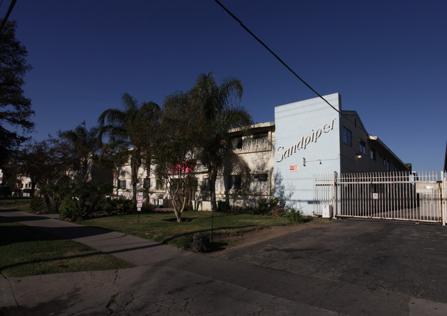 Sandpiper Apartments in Panorama City, CA - Building Photo - Building Photo