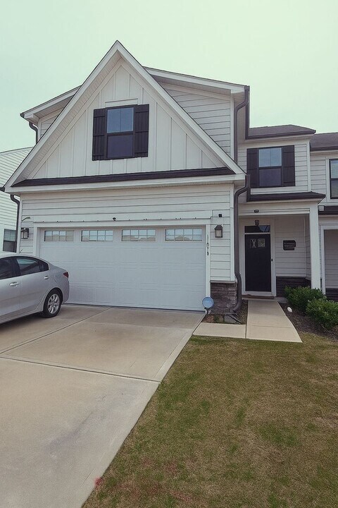 7017 Old Evergreen Pkwy in Indian Trail, NC - Building Photo