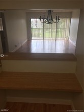 210 Lakeview Dr-Unit -Apt 307 in Weston, FL - Building Photo - Building Photo