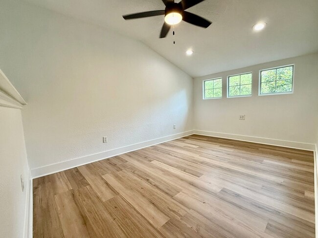 property at 79 N Flickering Sun Cir