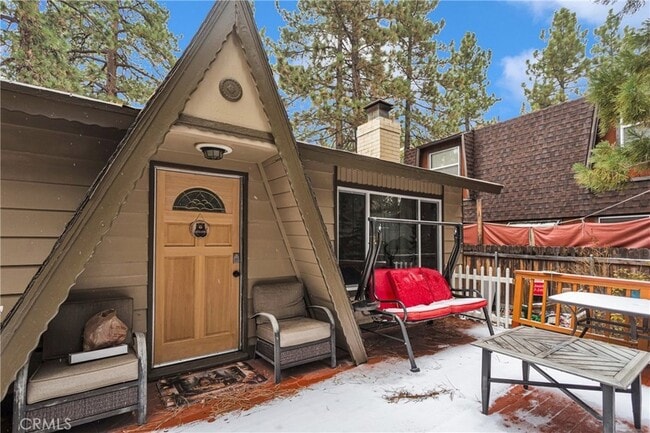 360 Maple Ln in Sugarloaf, CA - Building Photo - Building Photo